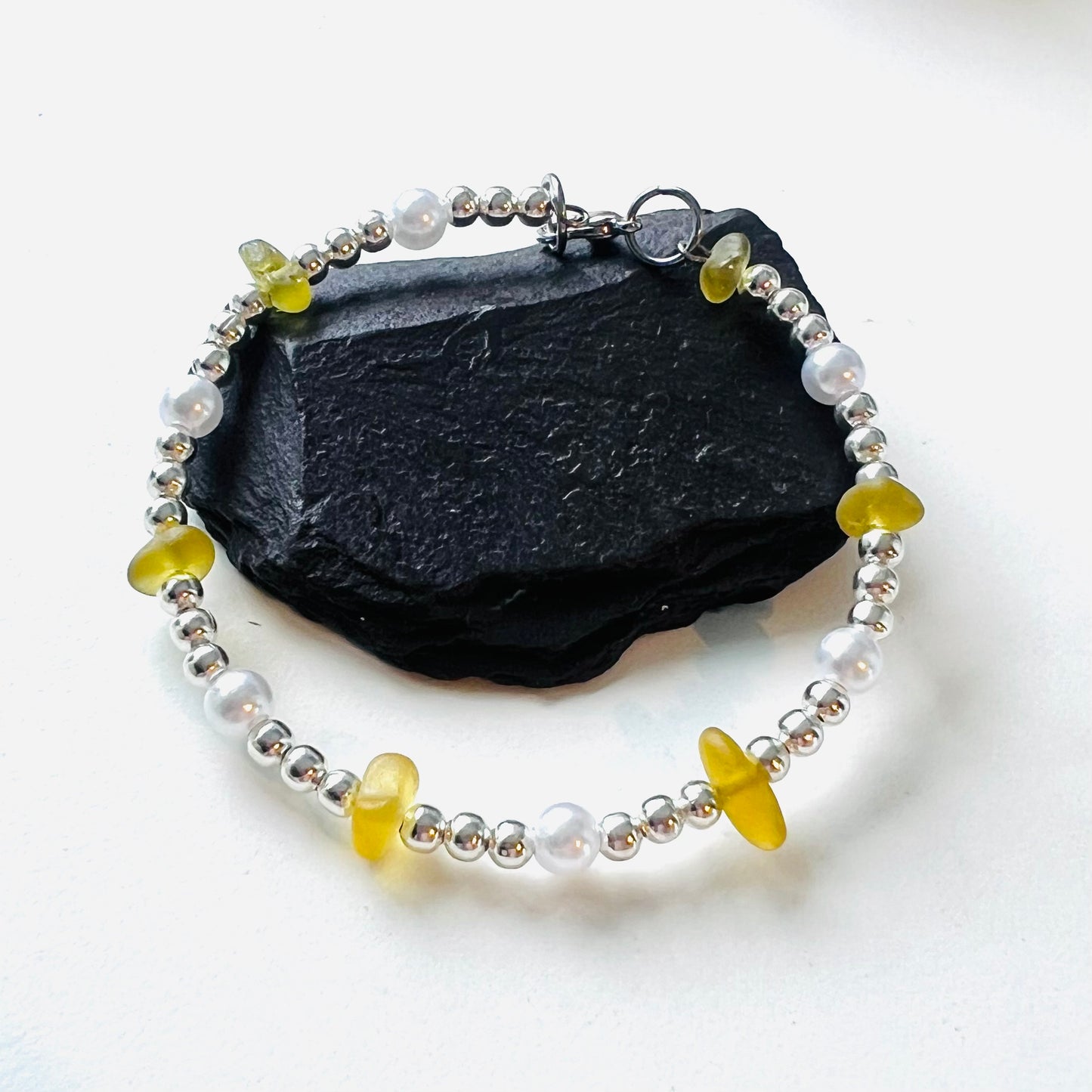 Yellow Seaham Sea Glass and Glass Pearl Bracelet